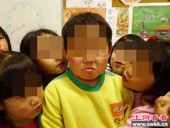 台湾一幼儿园庆生日男女相拥舌传樱桃舔奶油
