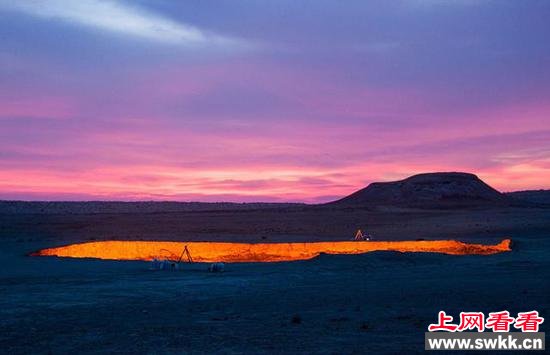 燃烧41年的“地狱之门”仍未熄，勇闯地狱底部！