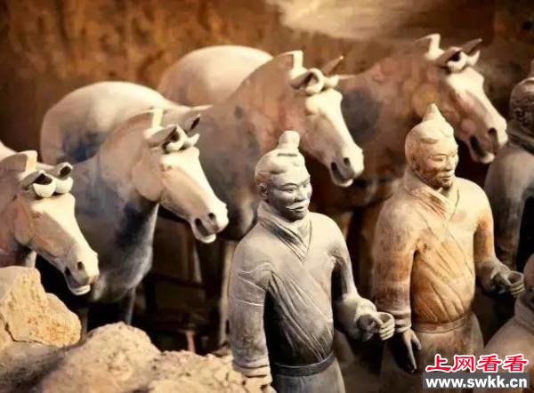 40年不敢挖！秦始皇陵竟藏十六个惊天秘密!