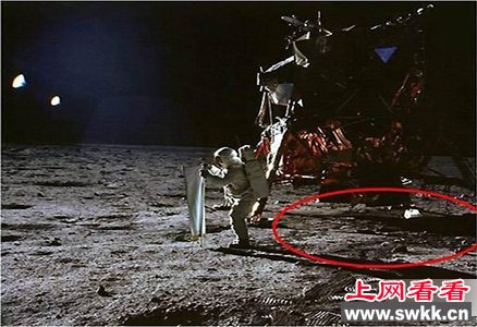 月球被不明物体撞歪 NASA决定重返月球