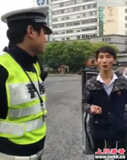 “银河系”小哥违章27次被查：扣我车就灭地球