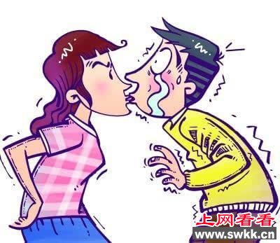 男子酒后开房叫前女友来陪 不料现任女友也来了（图）