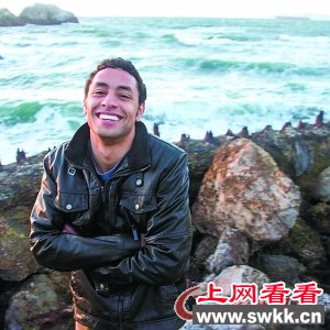 惊！美国大学生坚持吃虫子 已经一个月了
