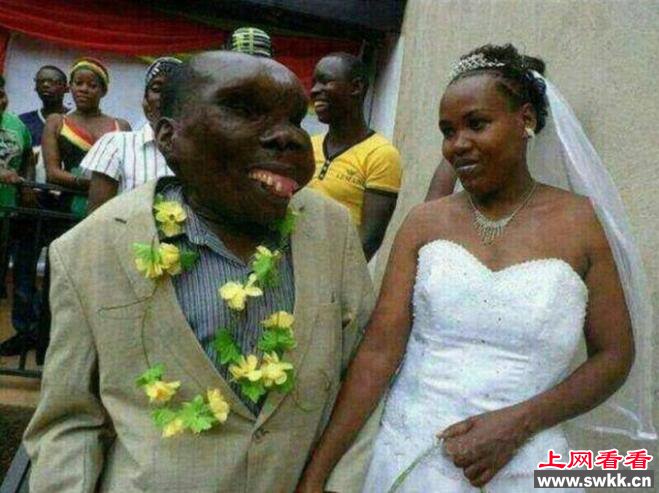 世界上最丑的男人 两任妻子共育8个孩子