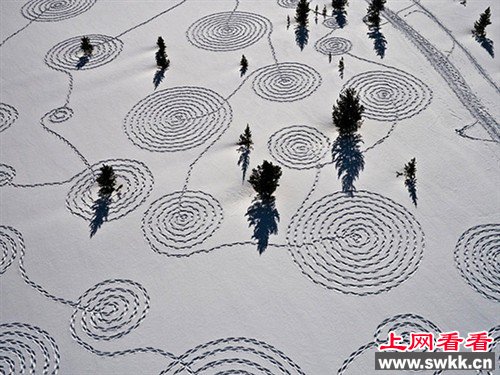俄惊现“雪地圆环”现象 疑是外星人所为