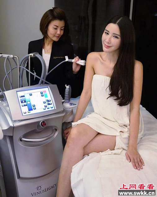 42岁阿姨疯狂炫富 每月花6万多保养