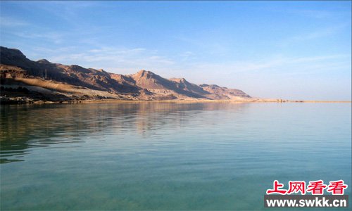 死海美丽的自然风景