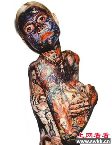 全世界纹身面积最多的人朱莉娅珍妮斯
