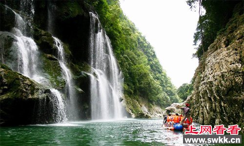 全世界最刺激的漂流永顺猛洞河漂流