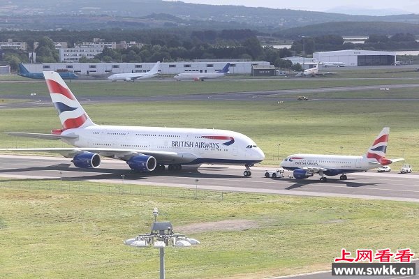 空客A380和A318体型对比