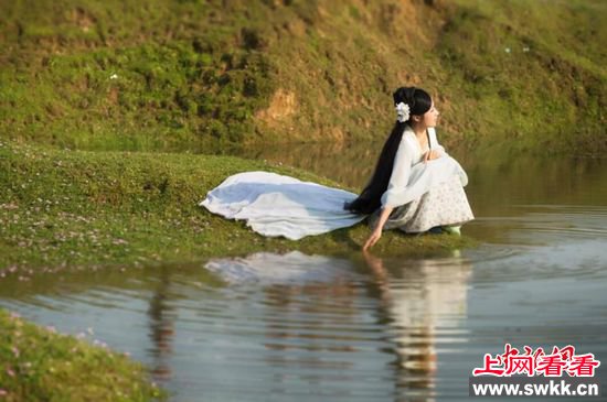 江西女村官拍古装照