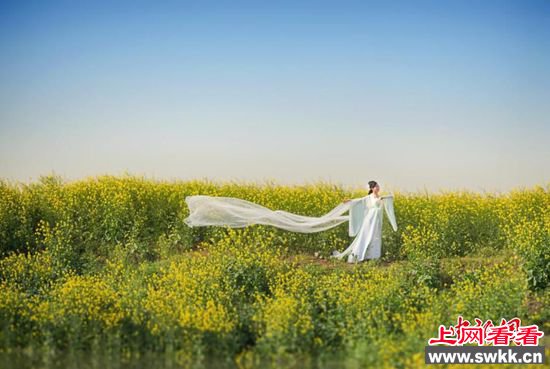 江西女村官拍古装照