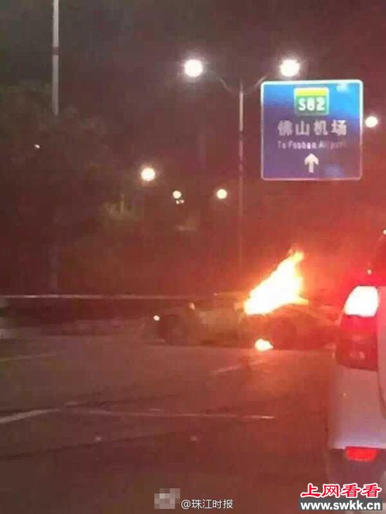 广东佛山兰博基尼起火爆炸