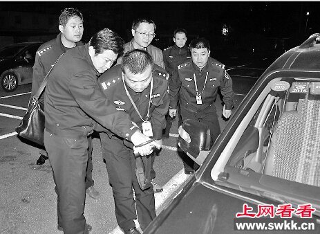 老人遭两车碾压