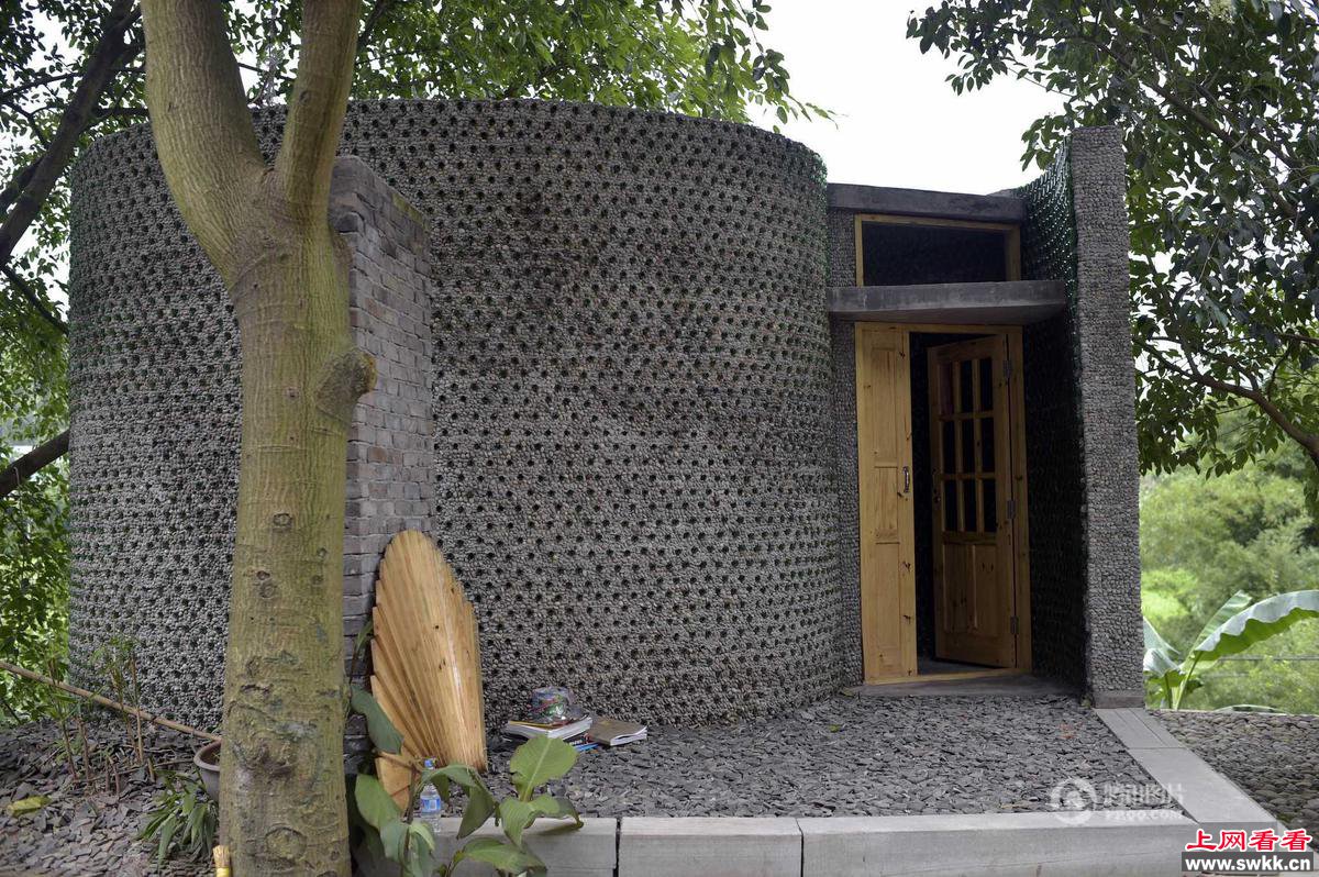 啤酒瓶建小屋