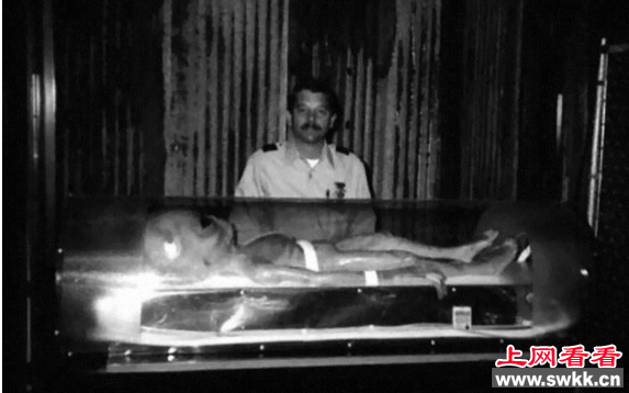外星人尸体