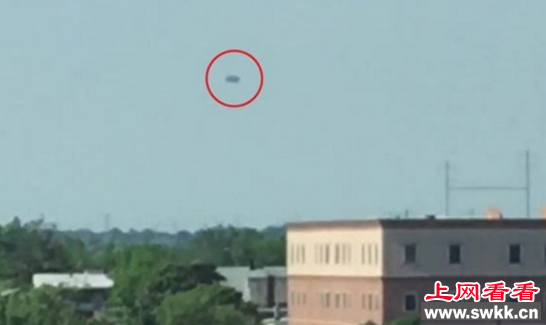 纽约上空惊现巨型ufo