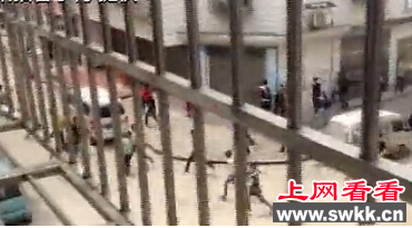 激烈打斗场面