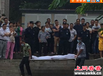 离异中年女子割下双亲头颅现场惨不忍睹