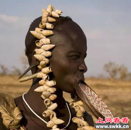 世界上嘴最大的女人