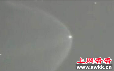 神九遭遇不明飞行物