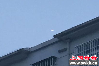 陕西上空不明飞行物