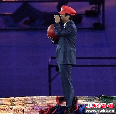 安倍晋三扮马里奥