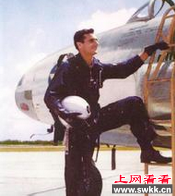金罗斯事件飞行员之一