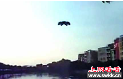 广州惊现巨型ufo事件