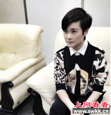 快乐男声最年轻评委李宇春被网友点赞！