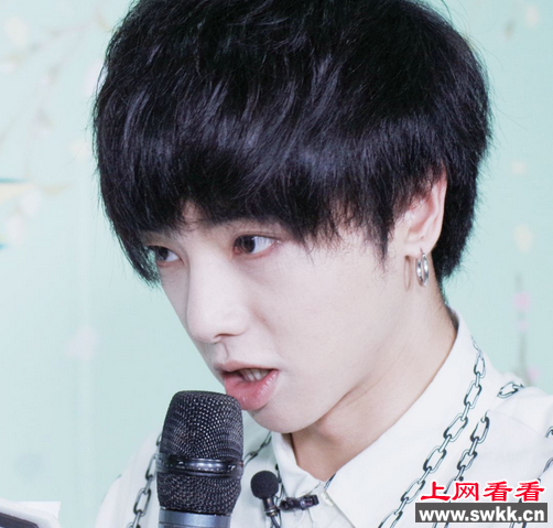 2013年快乐男声冠军：华晨宇