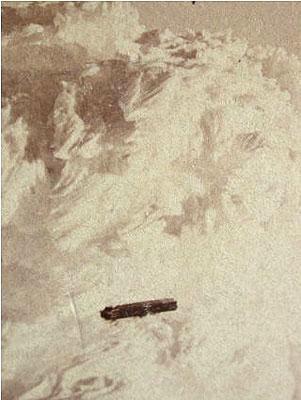 人们经常把这张照片称作UFO的最早照片，这张照片是1870年在美国新罕布什尔州华盛顿山（Mount Washington）顶拍摄的。